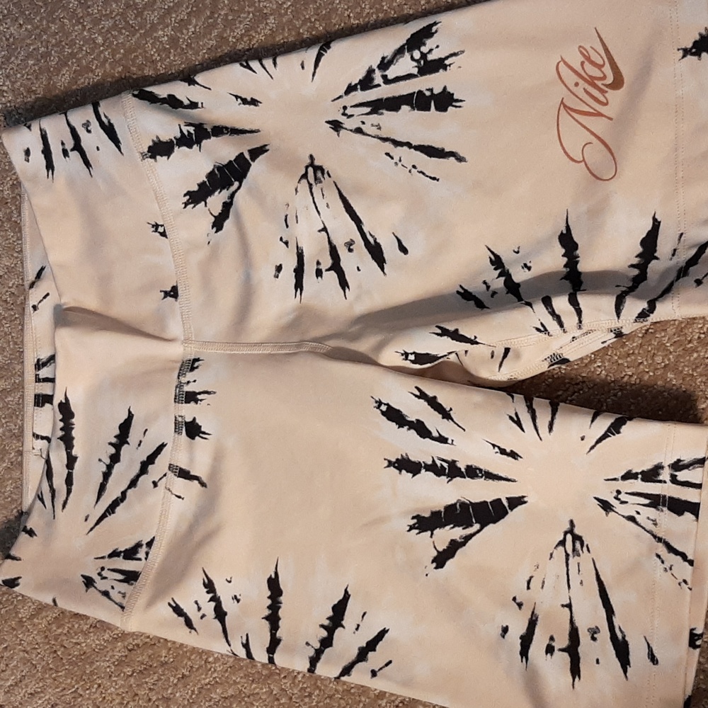 Nike bike shorts size small